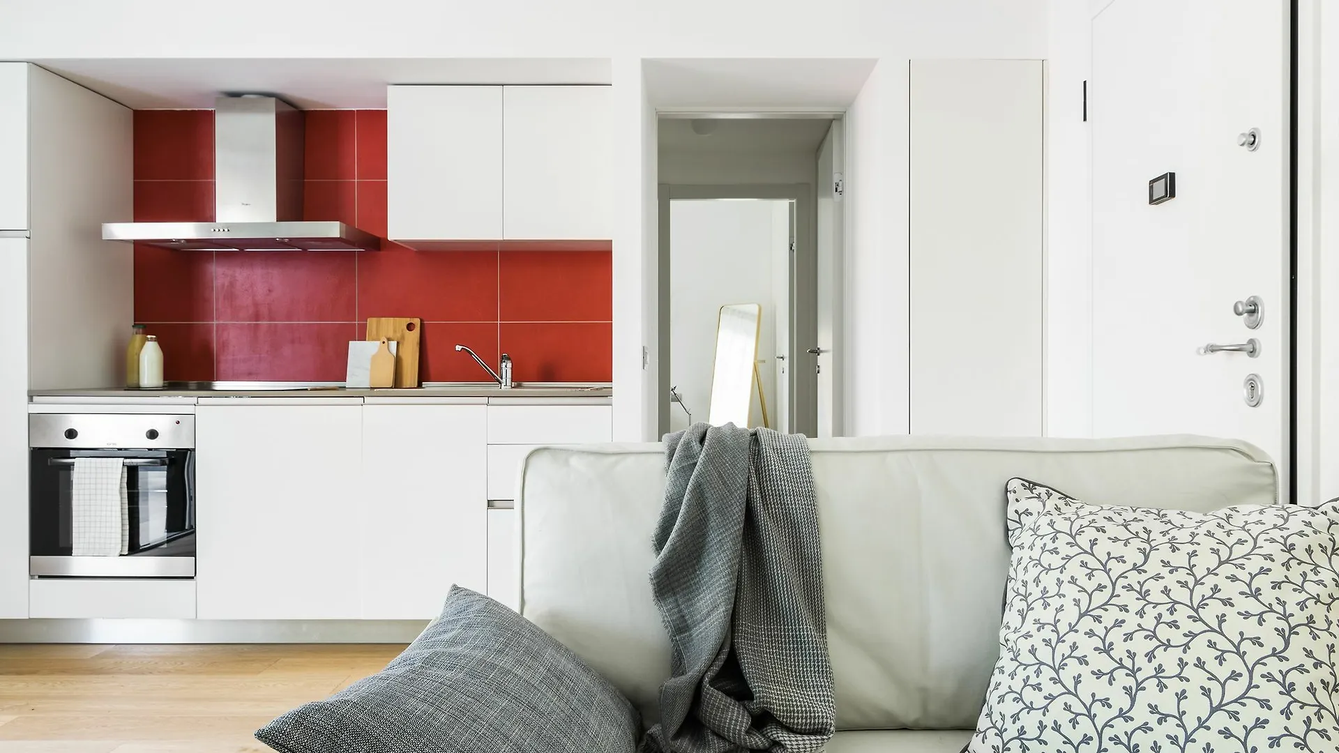 Joivy Stylish 1-Bedroom Flat Milano 0*,